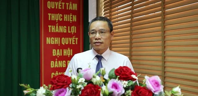 Hình 3_Đồng chí Lê Đình Phúc - Phó Bí thư phụ trách Đảng ủy.jpg